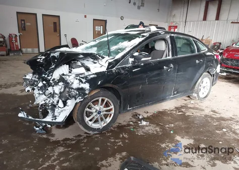 2017 Ford Focus Se z USA, uszkodzony, nr VIN 1FADP3F29HL340853